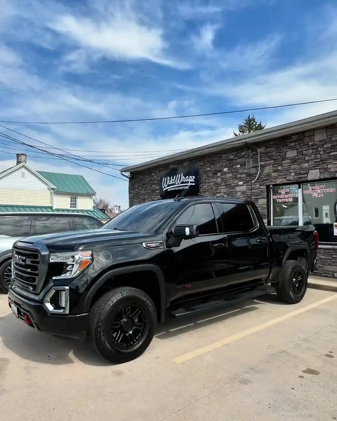 How Our Windshield Tinting Service Works