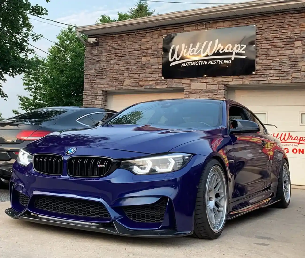 Complete Interior & Exterior Car Detailing Service​